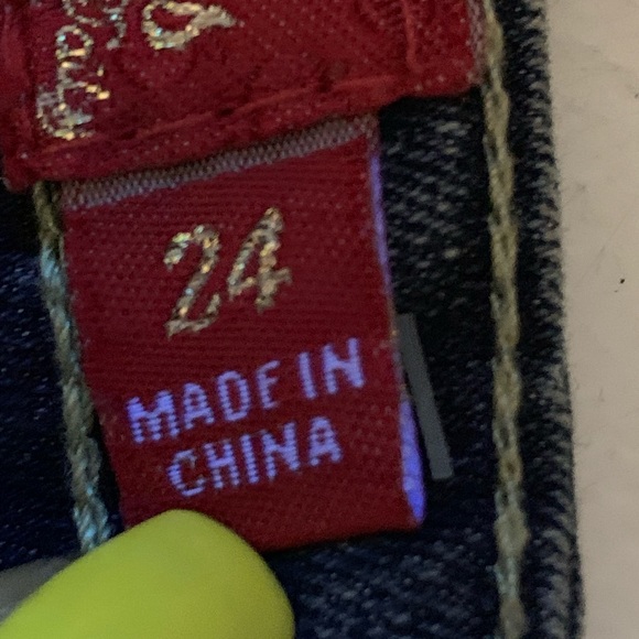 Apple Bottom Jeans - Picture 3 of 12